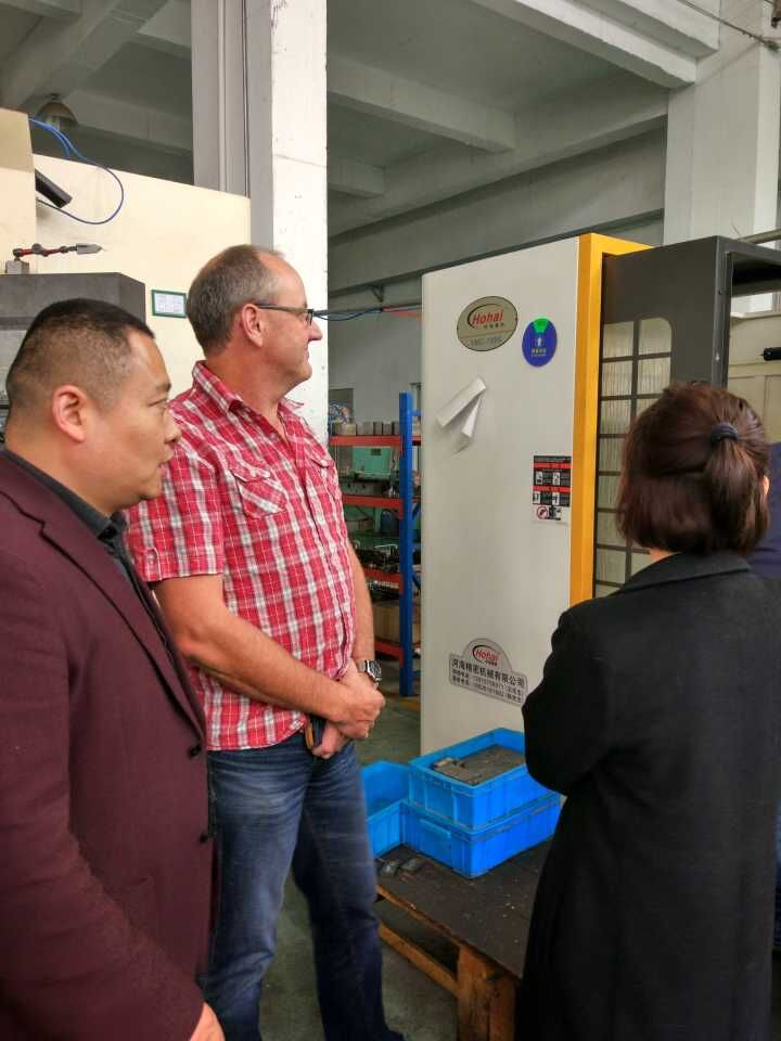 荷蘭客戶來訪斯凱浮閥業